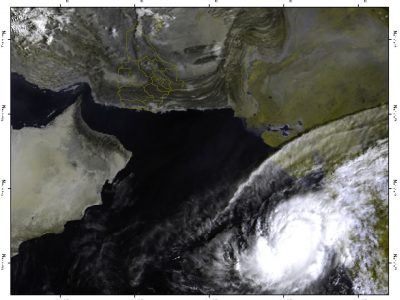 خسارت قریب به ۱۵۰ میلیارد تومان به راه های سیستان و بلوچستان در پی طوفان حاره ای