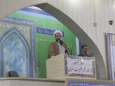 دانشجو معتقد و کارآمد امید یک جامعه در تمامی عرصههاست