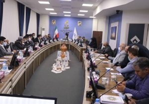 برخی دستگاه‌های متولی دولتی در مسیر فعالان اقتصادی سنگ‌اندازی می‌کنند