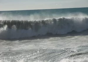 دریای عمان طوفانی می‌شود / ضرورت احتیاط شناورها 