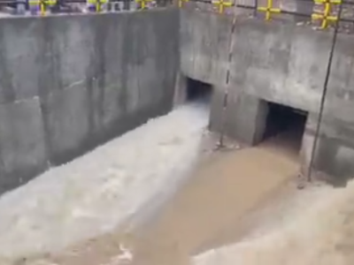 با بازگشایی دریچه های تخلیه بند کمالخان سیلاب به سمت سیستان روانه شد