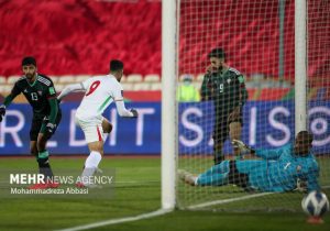 ایران صدرنشین گروه اول شد | پیروزی نوبرانه امارات برابر کره‌جنوبی