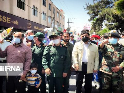 امت اسلامی باید بیدار باشد و فریب توطئه‌های دشمن را نخورد