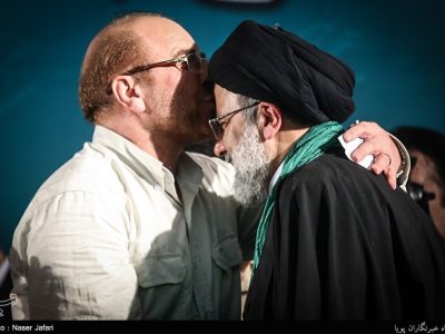 یک نماینده: رفاقت و صمیمت بسیار بالای مجلس با دولت، مانع استضیاح وزراست