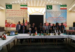 تفاهم نامه همکاری تجاری میان ایران و پاکستان منعقد شد