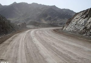 معطلی ۳۰ ساله جاده مجتمع روستاهای کُلّانی به خلیج گواتر