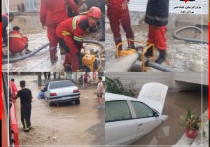 آتش نشانان در سیلاب روز گذشته زاهدان ۹۶ نفر را نجات دادند