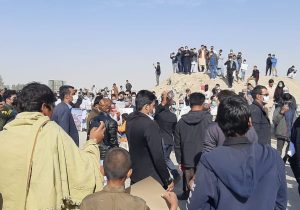 مسوولان بی تدبیر فرصت را به تهدید تبدیل کردند/ فشار افکار عمومی و برگزاری تجمع برای حقابه ابزار دیپلماسی است