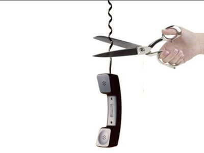 قطعی ۳۰۰ اشتراک تلفن ثابت یک مرکز مخابرات زابل/ مخابرات و فرمانداری زابل پاسخگو نیستند