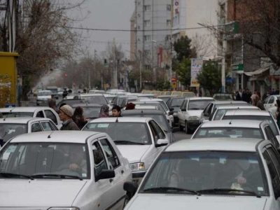 چرا با تغییرات جوی شاهد قطعی برق هستیم؟/ عدم حضور ماموران راهنمایی و رانندگی در زمان قطعی برق در محل تقاطع ها، تردد خودروها را مختل می کند