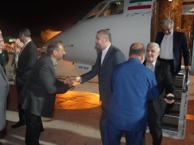 طنزی تلخ پیرامون یک سفر؛ امیر عبداللهیان برای پیگیری حقابه سیستان به چابهار سفر کرد!