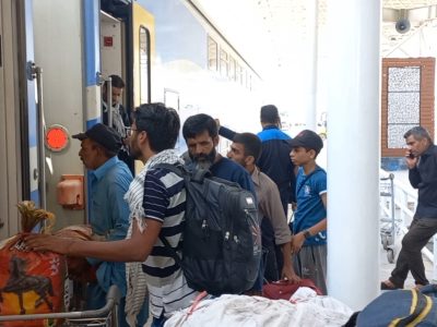 یک رام قطار زائران پاکستانی به کرمان اعزام شد