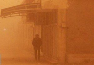 گرد و غبار مقطع ابتدایی مدارس سیستان را تعطیل کرد/ دستگاه تنفسی دانش آموزان مقاطع متوسطه نسبت به گرد و غبار مقاوم است؟