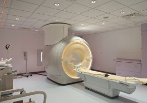 دستگاه تصویربرداری MRI پیشرفته و مدرن در بیمارستان امام خمینی (ره) خاش افتتاح شد