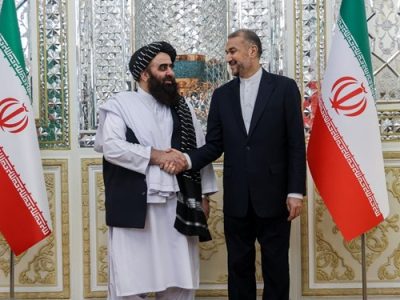 هم‌آغوشی ملال‌آور