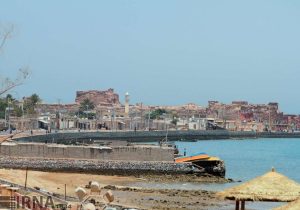 بررسی مکانیابی سکونتگاه‌های ساحلی در سیستان و بلوچستان