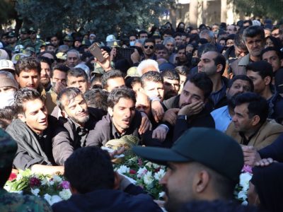 روایتی از حضور گرم مردم در تشییع شهدای حادثه تروریستی راسک