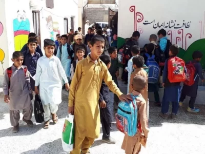 معلمی بدون دستمزد