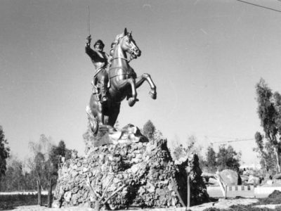 یعقوب لیث صفاری و زنده کردن زبان پارسی