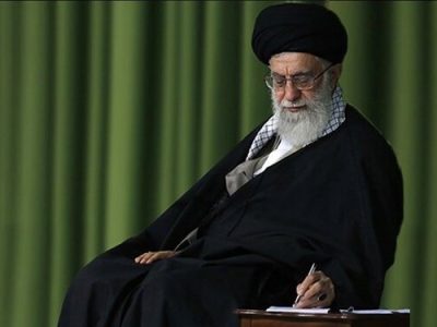 رهبر انقلاب: جنایتکاران سنگدل بدانند که سربازانِ راه روشن سلیمانی رذالت و جنایت آنان را تحمل نخواهند کرد/ این جنایتکاران بدانند که از هم اکنون آماج قطعی سرکوب و مجازات عادلانه خواهند بود/ این فاجعه آفرینی پاسخ سختی در پی خواهد داشت باذن الله