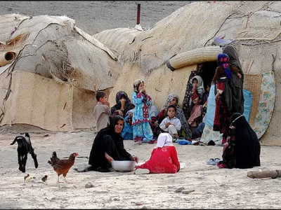 روستانشینان کوه بیرک محروم از حداقلهای زندگی/ مردم در سرما هیزم میسوزانند