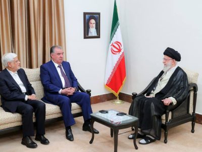 لزوم همکاریهای بیشتر برای حفظ و گسترش زبان فارسی/ خط باستانی فارسی نیز در تاجیکستان ترویج شود