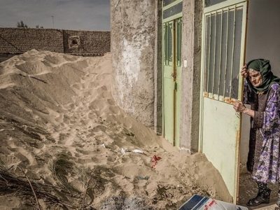 گرد و خاک سیستان از ابتدای سال تاکنون ۵۰ هزار نفر را راهی بیمارستان کرده است/ستاد بحران بوجه‌ای دائم به موضوع مهار ریزگردها اختصاص دهد