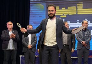 حضور و برگزیده شدن نمایش خیابانی کالبدشکافی سه نامه ساده در جشنواره تئاتر بین المللی مریوان