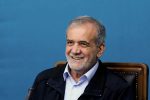 رئیس جمهور: هدف دولت از سفرهای استانی حل مشکلات مردم است