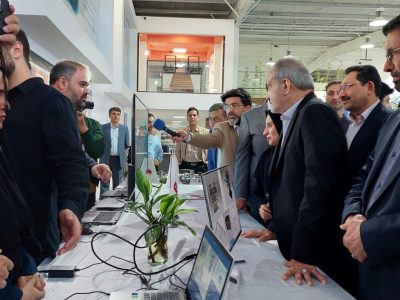 رئیس جمهور از پارک علم و فناوری زاهدان بازدید کرد