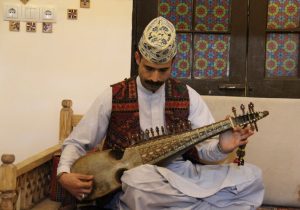ساز جهانی «رباب» ریشه در شرق ایران و سیستان و بلوچستان دارد