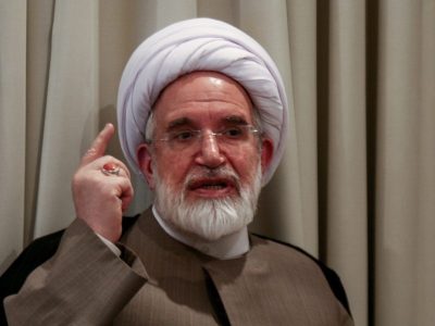 حصر مهدی کروبی بعد از ۱۵ سال رفع شد | تا ۲۰ فروردین مأموران در محل اقامت حضور دارند