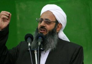 مولوی عبدالحمید حمله به دادگستری سیستان‌وبلوچستان را محکوم کرد؛ اقدامات مسلحانه به‌هیچ‌وجه به نفع مردم استان نیستند