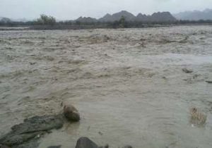 خسارت به ۱۰۸ اصله پایه شبکه توزیع برق سیستان و بلوچستان در پی وقوع طوفان و بارندگی شدید