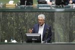 نماینده چابهار: آب در سد داریم اما خط انتقال درست نه! / سی کیلومتر لوله خط انتقال آب را انجام دهید/ صدها کابل برق در میرآباد و مرادآباد روی زمین در شأن ما نیست