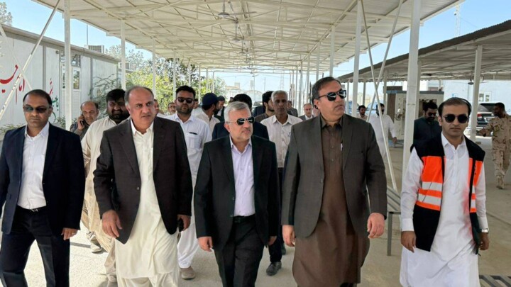 معاون دیپلماسی اقتصادی وزارت امورخارجه: همکاریهای مرزی با پاکستان باید تقویت شود معاون دیپلماسی اقتصادی وزارت امورخارجه: همکاریهای مرزی با پاکستان باید تقویت شود