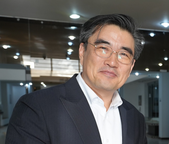 روح پهلوانی «رستم» در سیستان همچنان زنده است/ بازدید از موزه بزرگ زاهدان برای من تجربهای استثنایی و فراموشنشدنی بود روح پهلوانی «رستم» در سیستان همچنان زنده است/ بازدید از موزه بزرگ زاهدان برای من تجربهای استثنایی و فراموشنشدنی بود