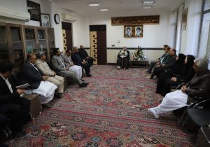 شهرداری زاهدان بهرهوری پایینی دارد/ چرا اقدامات گزارش شده در سال آخر دوره مدیریت شهری رخ داده است؟ / اگر احساس میکردید در شورای شهر مفید نیستید، چرا پیشتر استعفا ندادید؟/ گاهی برای زدن یک بیل، چهار ناظر حضور پیدا میکنند، این مدل مدیریت موجب هدررفت هزینهها میشود/در پایان دوره شورا؛ فرافکنی و انداختن تقصیرها به عهده دیگران پذیرفتنی نیست