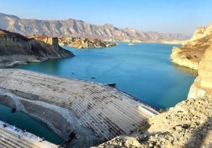 تخصیص آب به هلدینگ‌های سرمایه‌گذاری؛ مردم سیستان و بلوچستان چه سهمی دارند؟