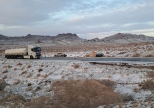 بارش برف در سیستان و بلوچستان/ زمستان نادر، مردم را غافلگیر کرد
