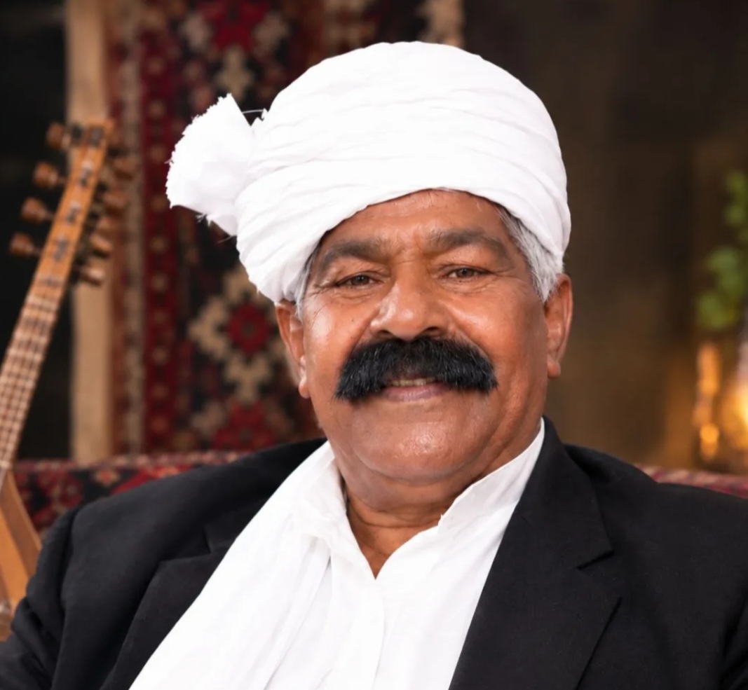 وداع با «حسین ریگی» خواننده سیستانی وداع با «حسین ریگی» خواننده سیستانی