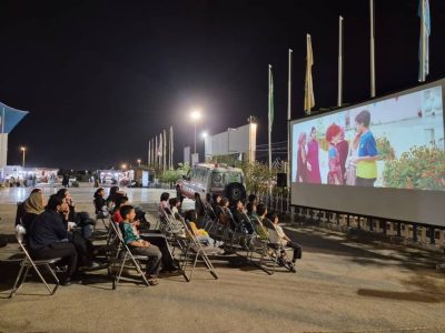 اکران فیلمهای کودک و نوجوان با سینما سیار در نمایشگاه کتاب زاهدان